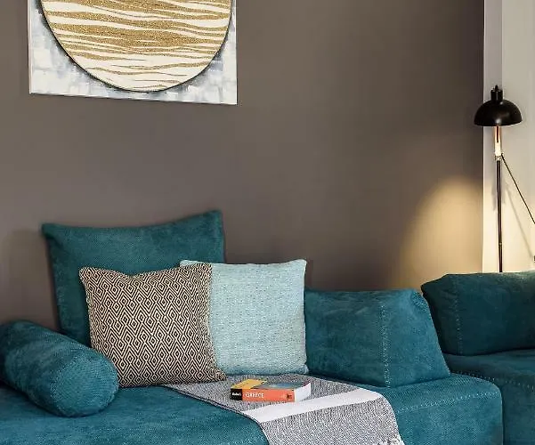 Breeze 아파트 하니아